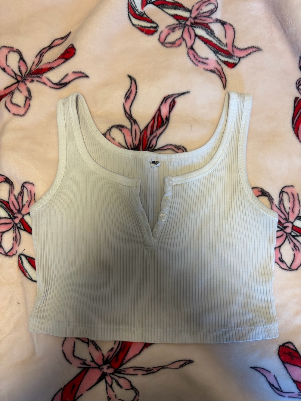 Uniqlo White Ribbed Henley Crop Tank